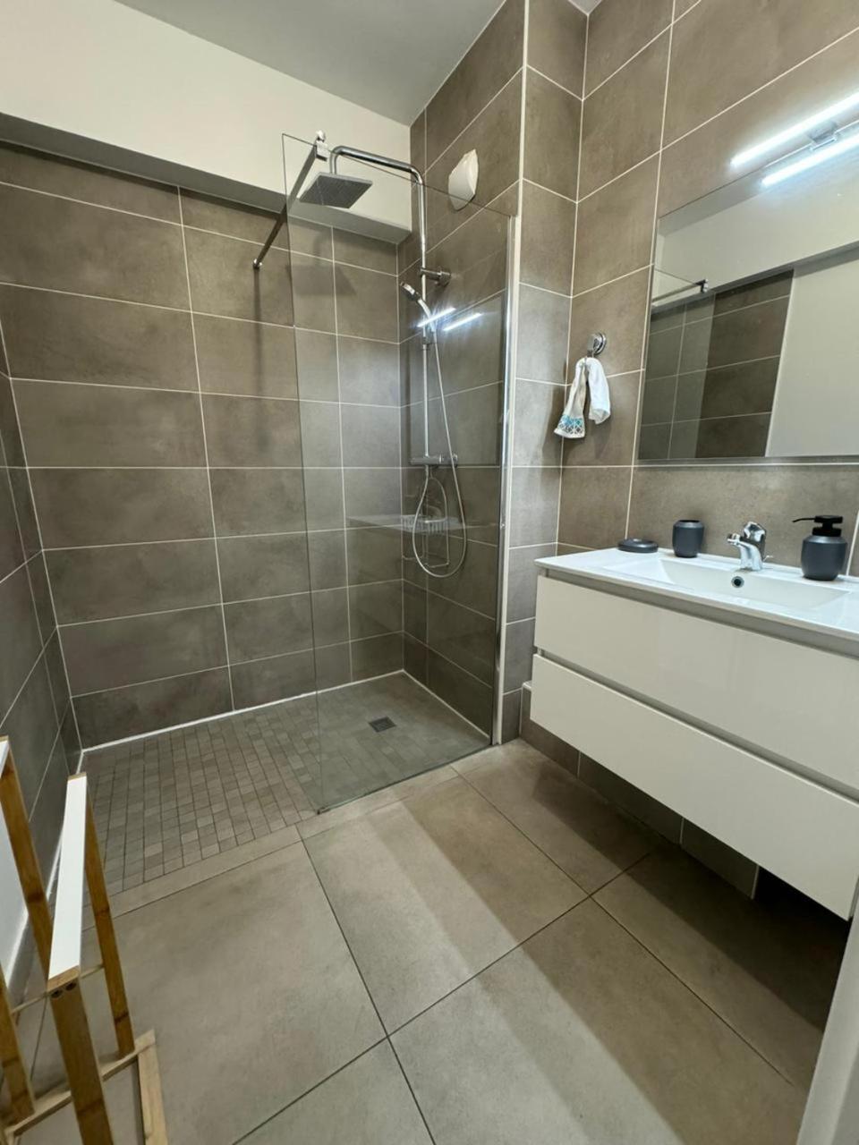 Appart Lumineux Vue Mer Leu Emra Saint-Leu Extérieur photo